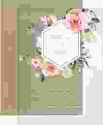 Acryl-Hochzeitseinladung Graceful Acrylkarte + Deckblatt hoch Kraftpapier mit Rosenblüten in Rosa und Weiß