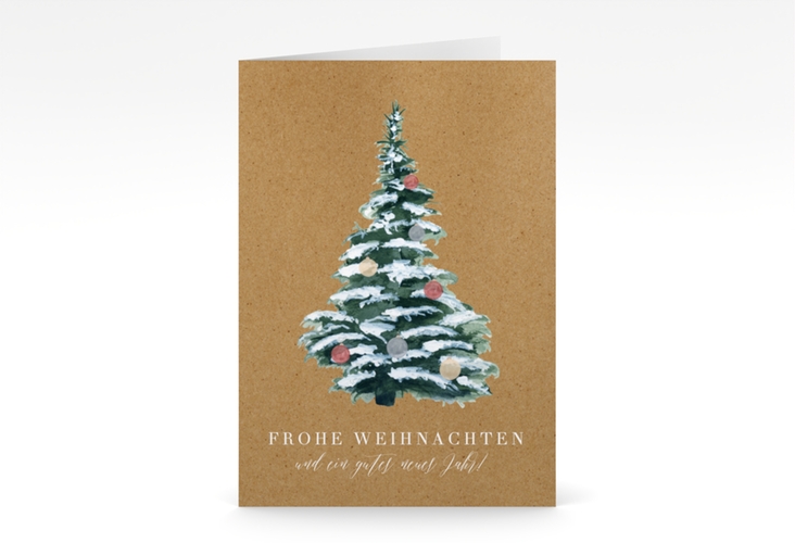 Geschäftliche Weihnachtskarte Wintertanne A6 Klappkarte hoch Kraftpapier mit dekoriertem Tannenbaum voll Schnee
