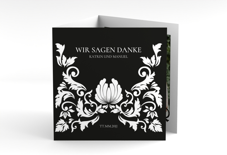 Dankeskarte Hochzeit Royal quadr. Doppel-Klappkarte schwarz mit barockem Blumen-Ornament