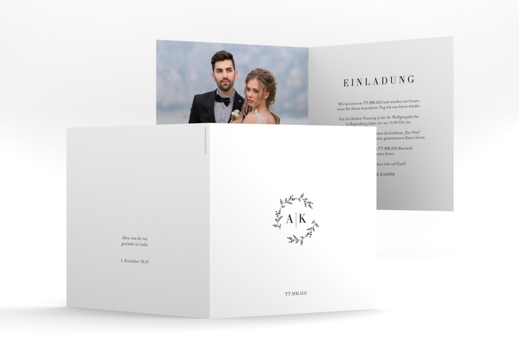 Hochzeitseinladung Filigrana quadr. Klappkarte schwarz in reduziertem Design mit Initialen und zartem Blätterkranz