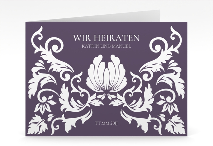 Hochzeitseinladung Royal mittlere Klappkarte quer lila mit barockem Blumen-Ornament