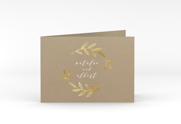 Hochzeitseinladung Naturelove A6 Klappkarte quer weiss gold in Kraftpapier-Optik mit Blatt-Illustration