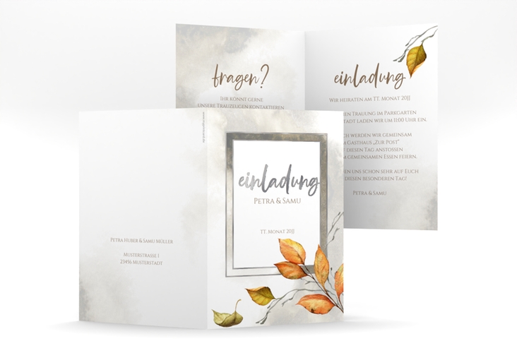 Einladungskarte Hochzeit Herbst A6 Klappkarte hoch braun silber mit orangefarbigem Herbstlaub in Aquarell