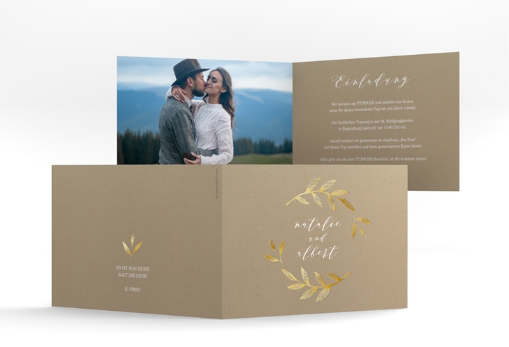 Hochzeitseinladung Naturelove A6 Klappkarte quer weiss gold in Kraftpapier-Optik mit Blatt-Illustration