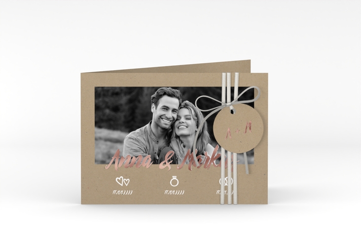 Hochzeitseinladung Icons A6 Klappkarte quer Kraftpapier rosegold in Kraftpapier-Optik mit Foto