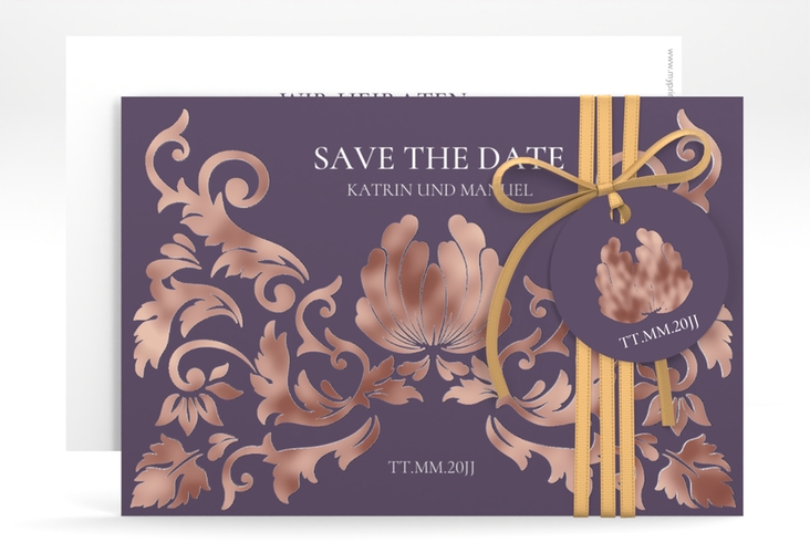 Save the Date-Karte Royal A6 Karte quer lila rosegold mit barockem Blumen-Ornament