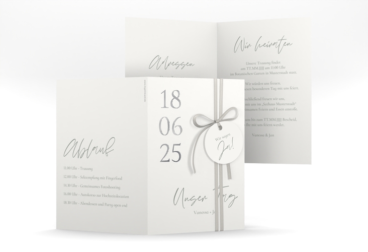 Einladungskarte Hochzeit Day A6 Klappkarte hoch weiss silber mit Datum im minimalistischen Design