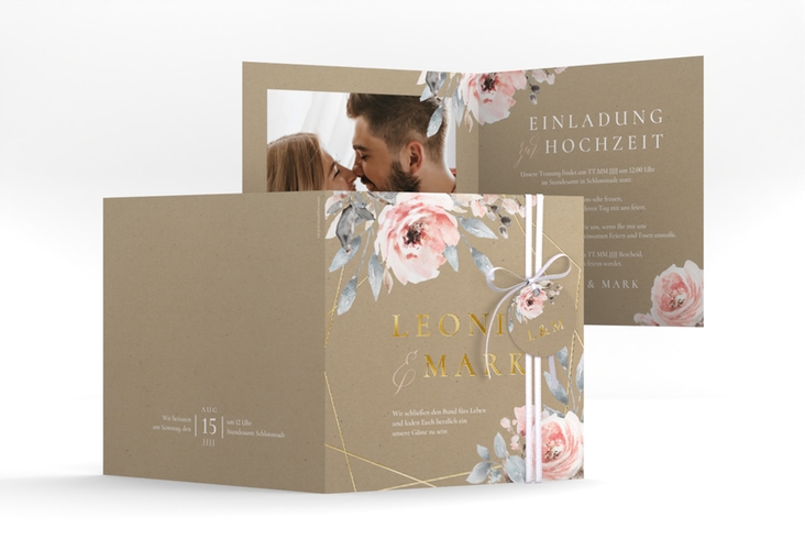 Hochzeitseinladung Perfection quadr. Klappkarte Kraftpapier gold mit rosa Rosen