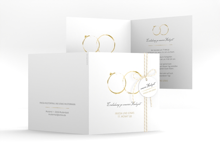 Hochzeitseinladung Trauringe quadr. Klappkarte gold hochglanz minimalistisch gestaltet mit zwei Eheringen