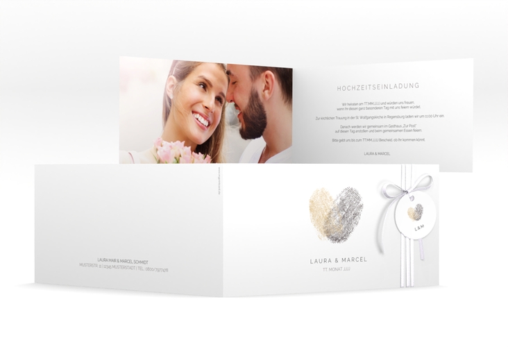 Hochzeitseinladung Fingerprint lange Klappkarte quer beige hochglanz schlicht mit Fingerabdruck-Motiv