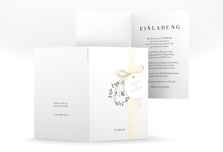 Einladungskarte Hochzeit Filigrana A6 Klappkarte hoch in reduziertem Design mit Initialen und zartem Blätterkranz