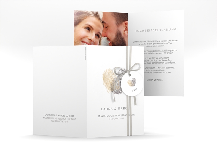 Einladungskarte Hochzeit Fingerprint A6 Klappkarte hoch beige schlicht mit Fingerabdruck-Motiv