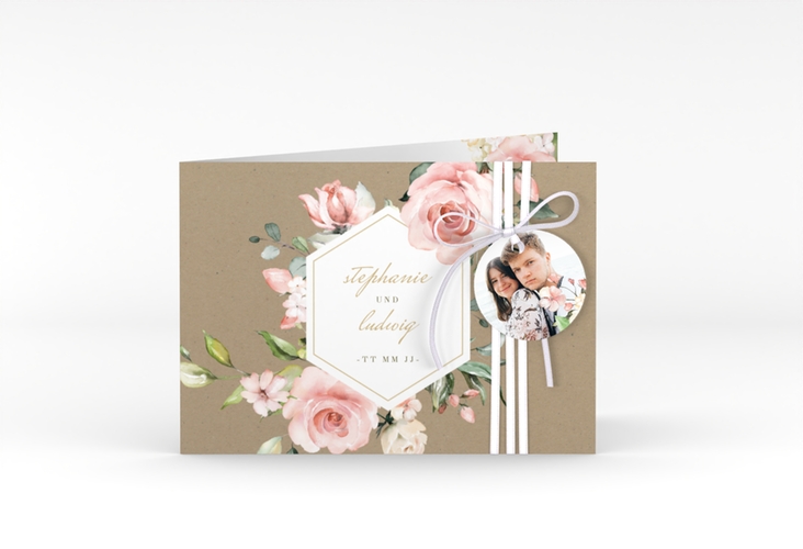 Einladung Hochzeit Graceful A6 Klappkarte quer Kraftpapier mit Rosenblüten in Rosa und Weiß