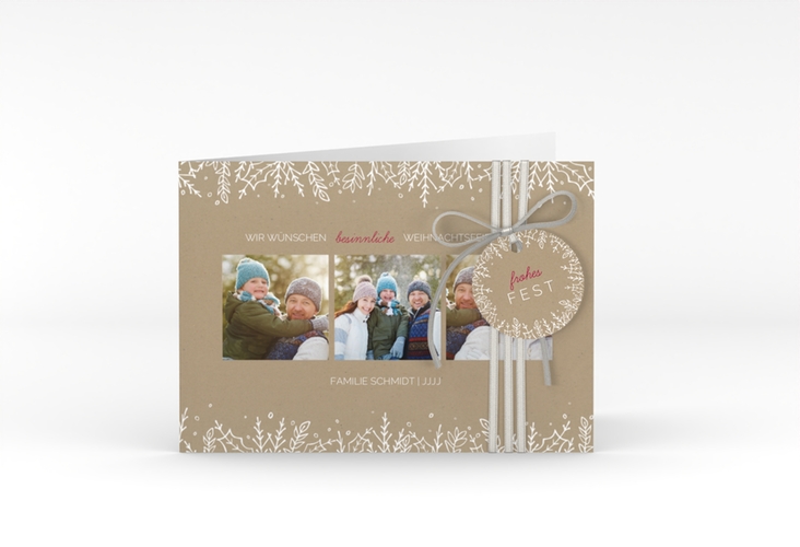 Weihnachtskarte Decor A6 Klappkarte quer Kraftpapier mit drei Fotos und Zweig-Dekor