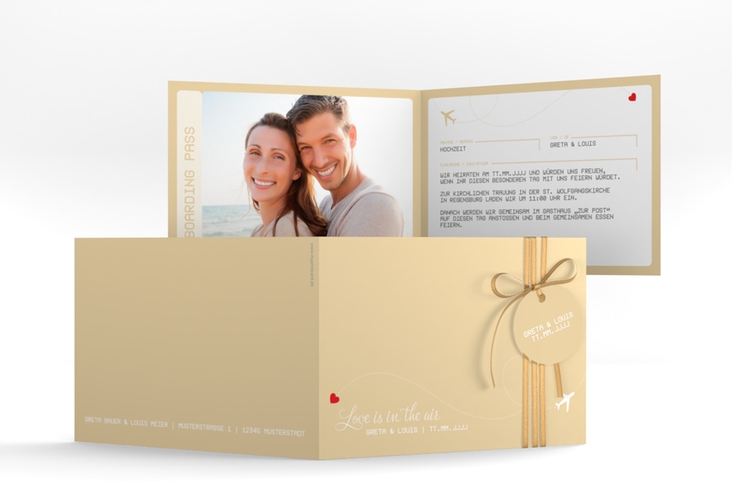 Hochzeitseinladung Weddingpass A6 Klappkarte quer beige