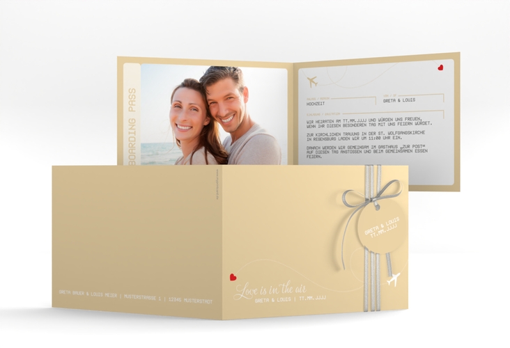 Hochzeitseinladung Weddingpass A6 Klappkarte quer beige