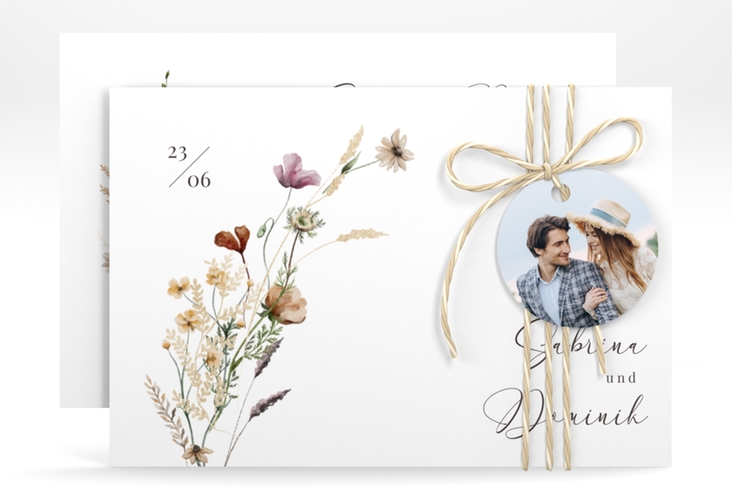 Save the Date-Karte Sauvages A6 Karte quer hochglanz mit getrockneten Wiesenblumen