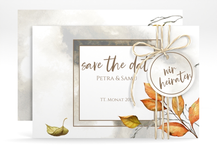 Save the Date-Karte Herbst A6 Karte quer braun hochglanz mit orangefarbigem Herbstlaub in Aquarell