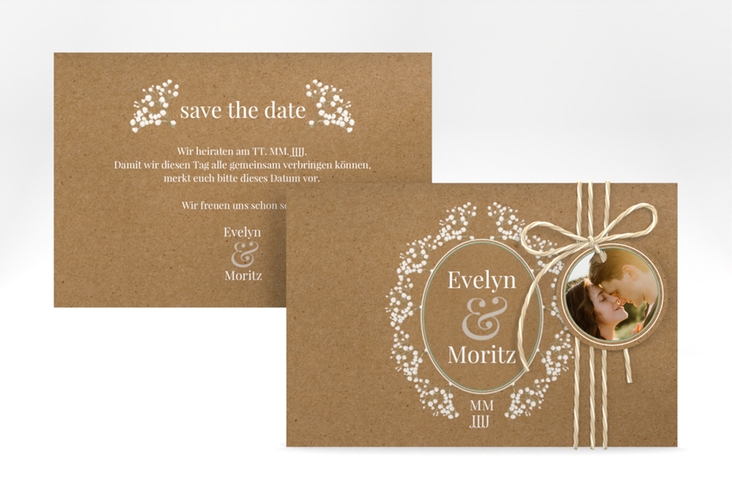 Save the Date-Karte Gypsophila A6 Karte quer Kraftpapier im Vintage-Stil mit Blumenkranz aus Schleierkraut