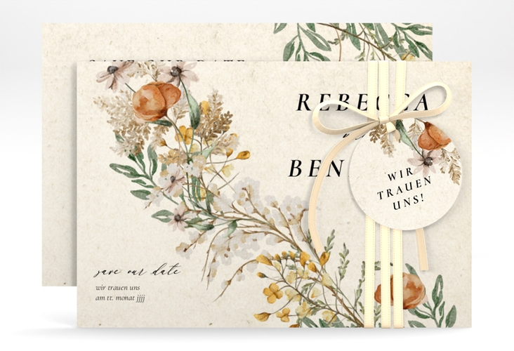 Save the Date-KarteWildfang A6 Karte quer beige hochglanz mit getrockneten Wiesenblumen