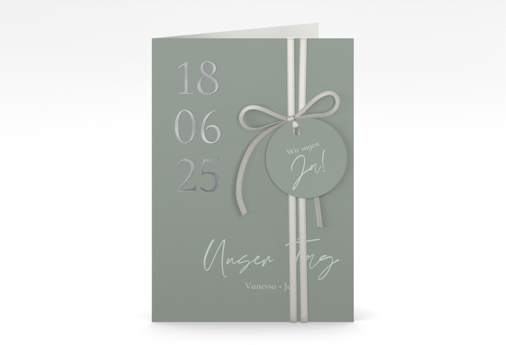 Einladungskarte Hochzeit Day A6 Klappkarte hoch silber mit Datum im minimalistischen Design