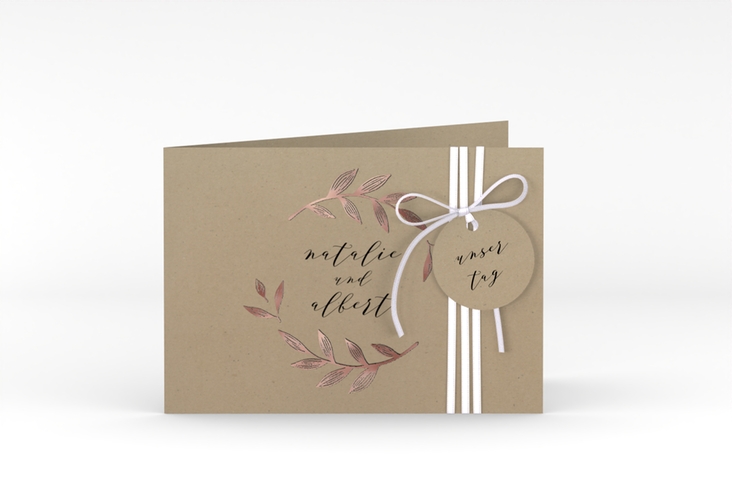 Hochzeitseinladung Naturelove A6 Klappkarte quer rosegold in Kraftpapier-Optik mit Blatt-Illustration