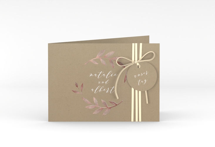 Hochzeitseinladung Naturelove A6 Klappkarte quer weiss rosegold in Kraftpapier-Optik mit Blatt-Illustration