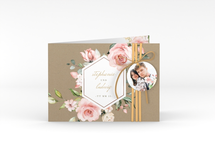 Einladung Hochzeit Graceful A6 Klappkarte quer Kraftpapier rosegold mit Rosenblüten in Rosa und Weiß