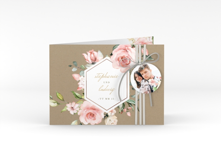 Einladung Hochzeit Graceful A6 Klappkarte quer Kraftpapier rosegold mit Rosenblüten in Rosa und Weiß