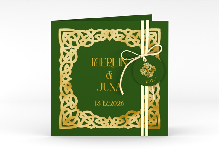 Hochzeitseinladung Celtic quadr. Klappkarte gold mit keltischem Knoten in irischen Farben