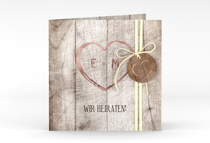 Hochzeitseinladung Wood quadr. Klappkarte rosegold in Holz-Optik mit Herz und Initialen