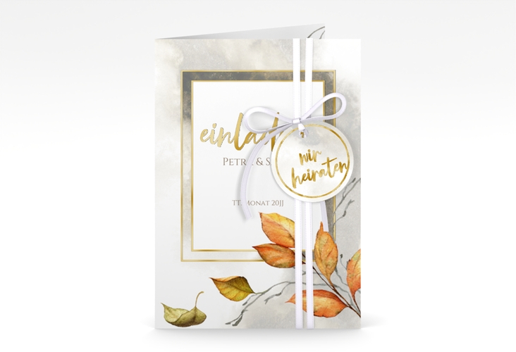 Einladungskarte Hochzeit Herbst A6 Klappkarte hoch braun gold mit orangefarbigem Herbstlaub in Aquarell