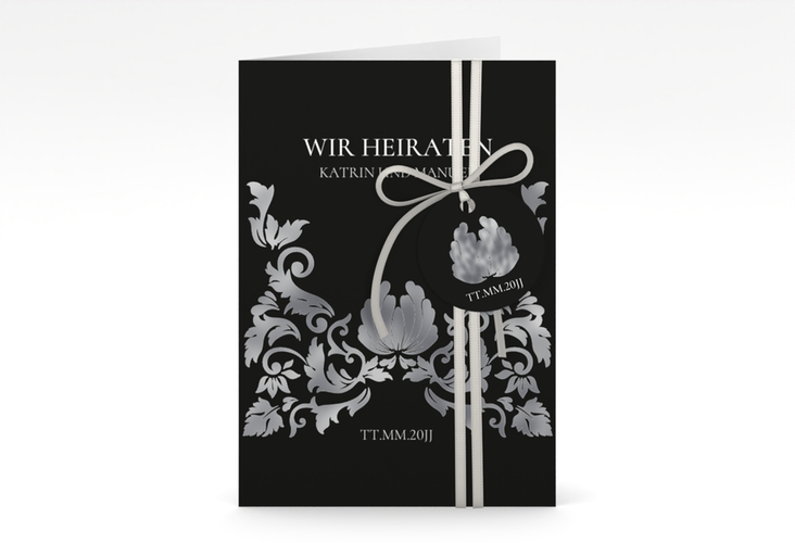 Einladungskarte Hochzeit Royal A6 Klappkarte hoch schwarz silber mit barockem Blumen-Ornament