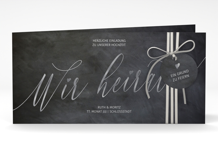 Hochzeitseinladung Chalkboard lange Klappkarte quer schwarz silber mit Folienveredelung